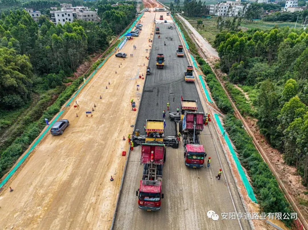 【省重 點(diǎn)項目】3D技術(shù)“打印”高速公路，南三島大橋項目進(jìn)入路面工程施工階段